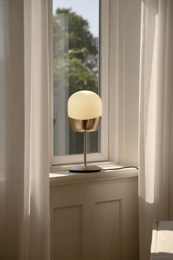 Spring Bordlampe Messing