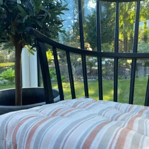 Futon hynde – Striber i rustfarver 40×40