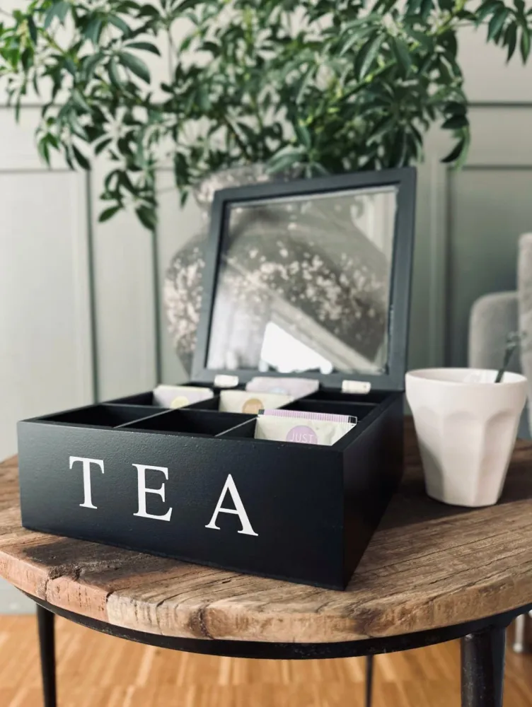 Teabox med 9 rum – Black