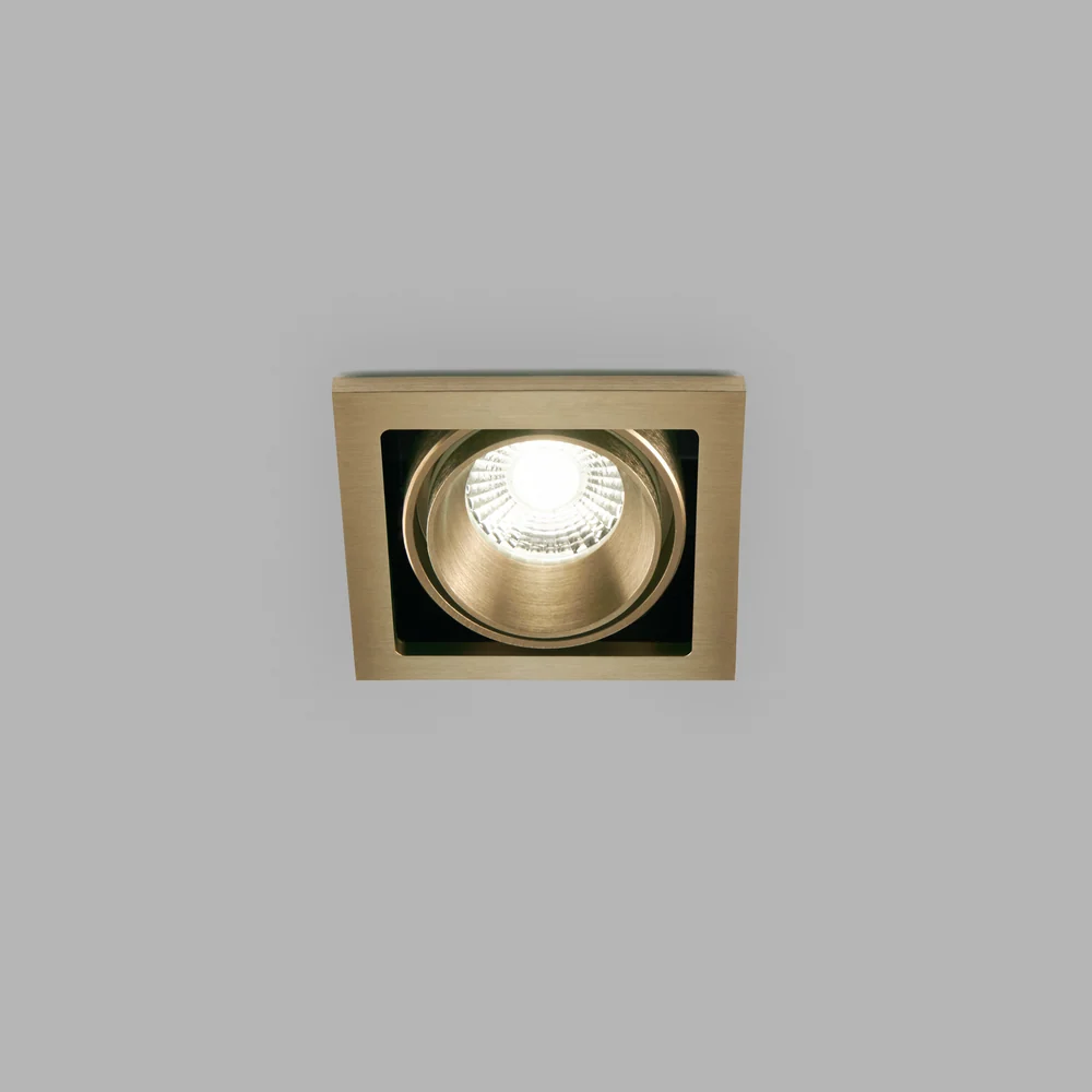 Light Point Ghost 1 LED enkelt - Messing