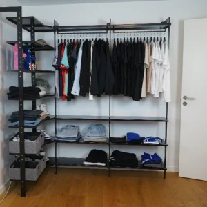Garderobesystem AXIS 72 x H205 cm – Sortlakeret hylde med hæng plus 3 hylder