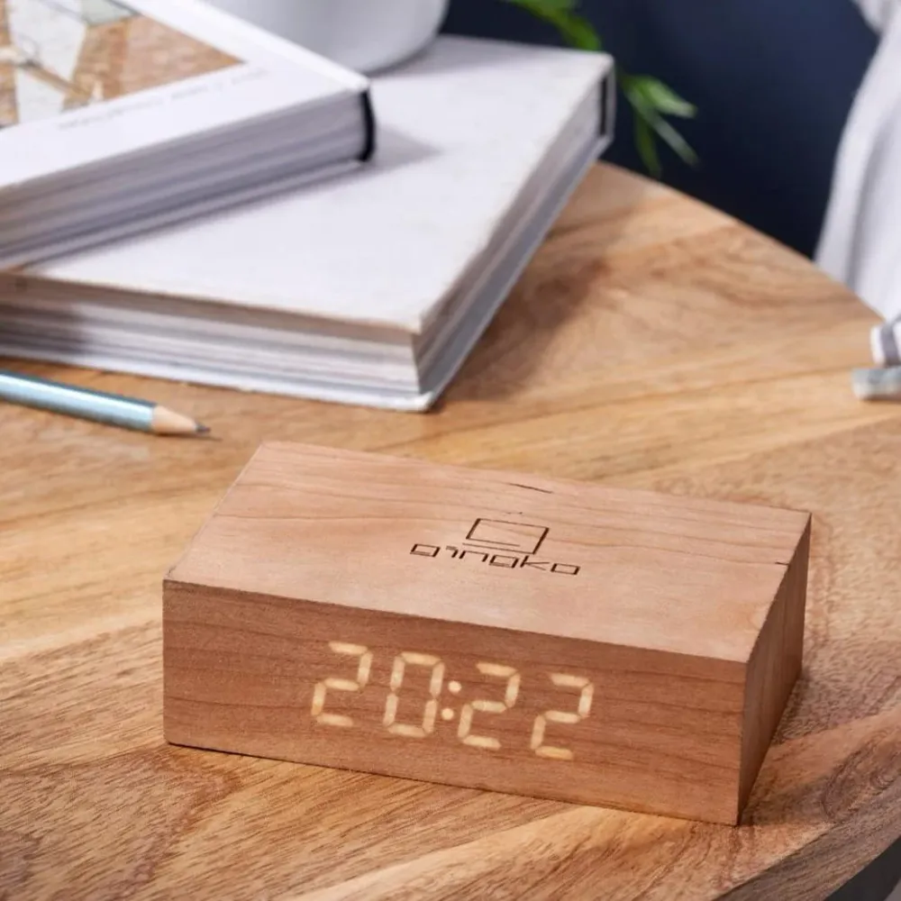 Flip Click Clock - Vækkeur i Træ - Cherry
